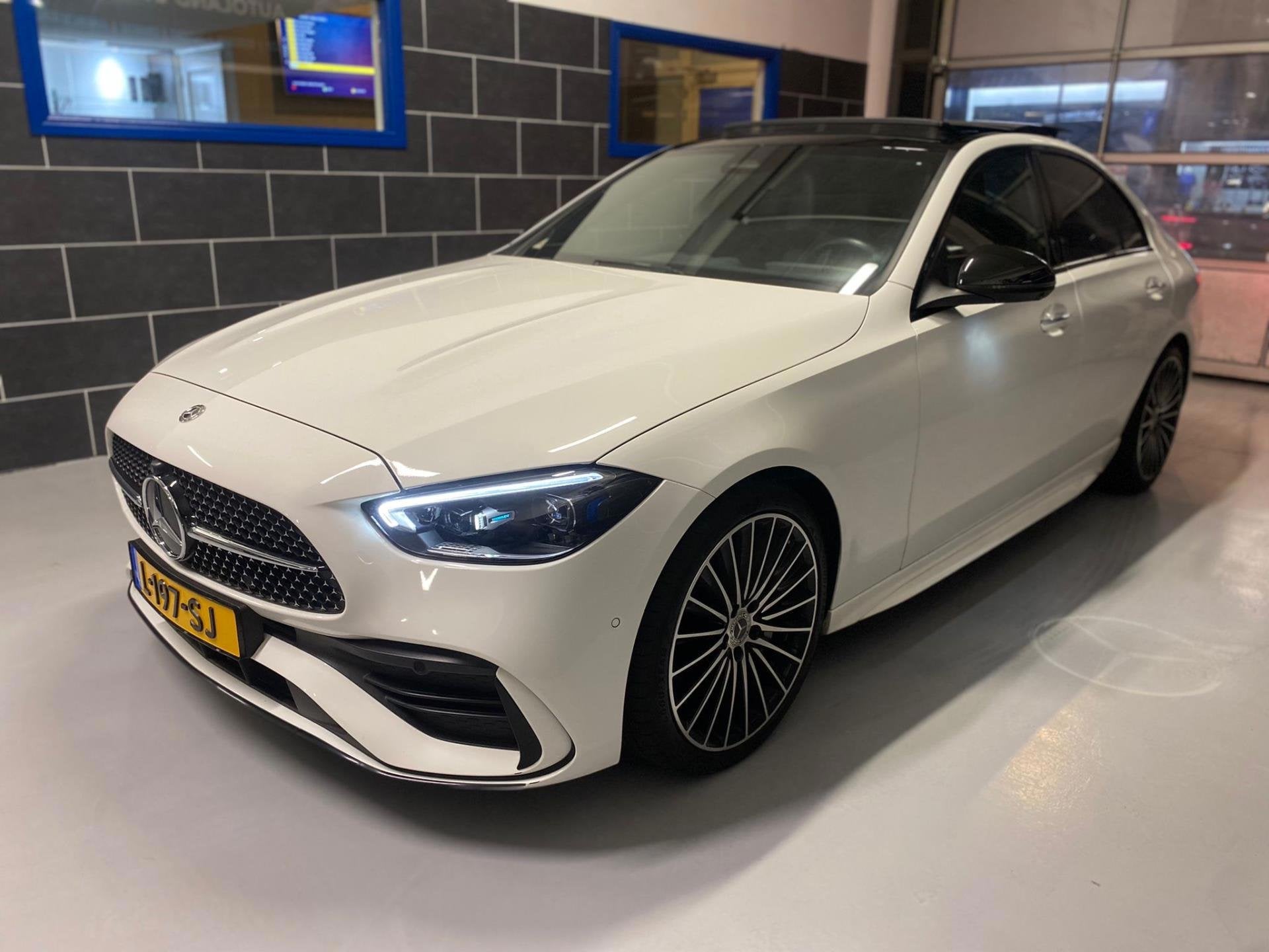 Mercedes-Benz C-klasse 200 AMG Line | NL AUTO | 360 CAMERA |, Automaat, Dealer onderhouden, Achterwielaandrijving, Euro 6