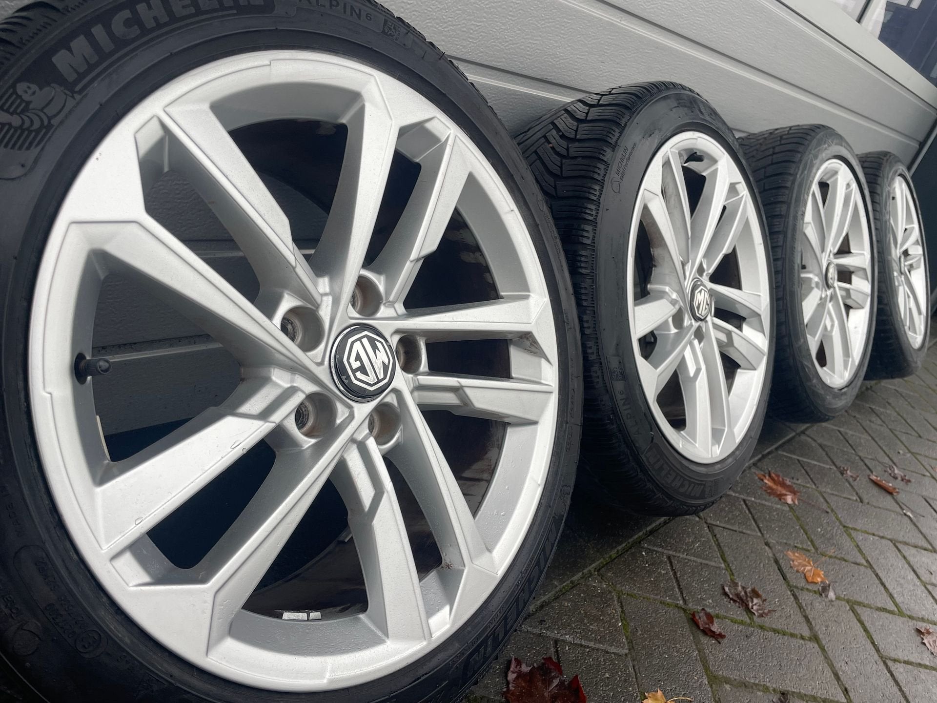17 inc MG 3 MG 4 MG 5 Zs EV EHS velgen Michelin winterbanden, Gebruikt, -, -, Banden en Velgen