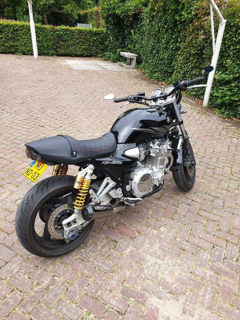 Yamaha XJR 1300 Custom – 2004 - zwart, Motoren, Sportuitlaat, 4 cilinders, Motorrijbewijs A, Gebruikt