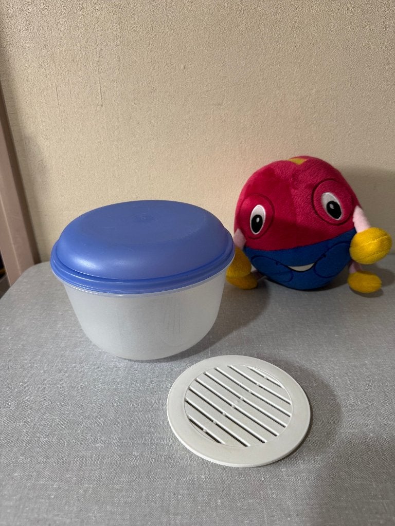 I.Z.G.S. slabol mét rooster ruimtekom - bak TUPPERWARE, Huis en Inrichting, Gebruikt, Bewaardoos, Blauw, Ophalen of Verzenden