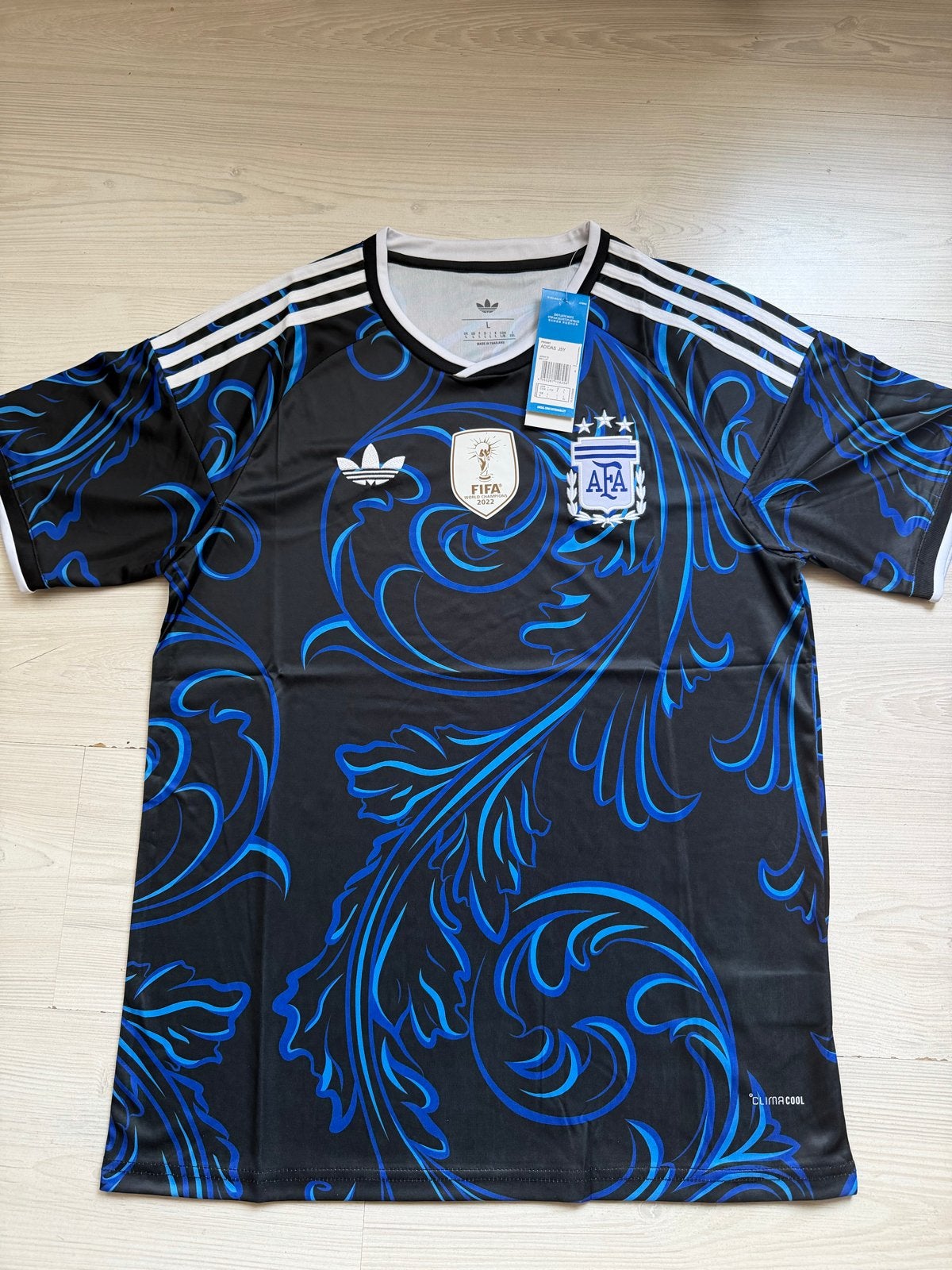 Adidas FIFA World Cup Argentinië shirt maat M t/m L, Kleding | Heren, Sportkleding, Maat 52/54 (L), Zwart, Nieuw, Ophalen of Verzenden