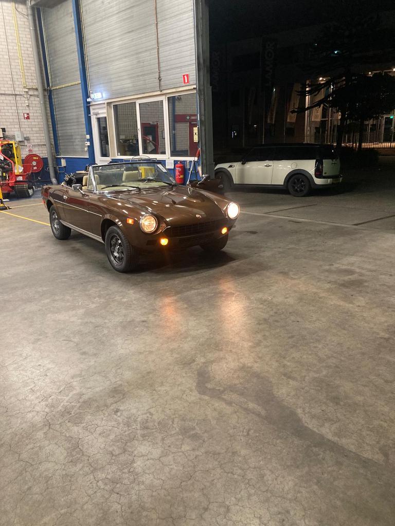 Fiat 124 spider