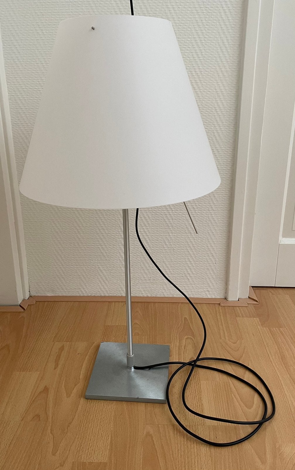 Luceplan Constanca D 13 tafellamp mat metalen voet witte kap, Ophalen of Verzenden, Zo goed als nieuw