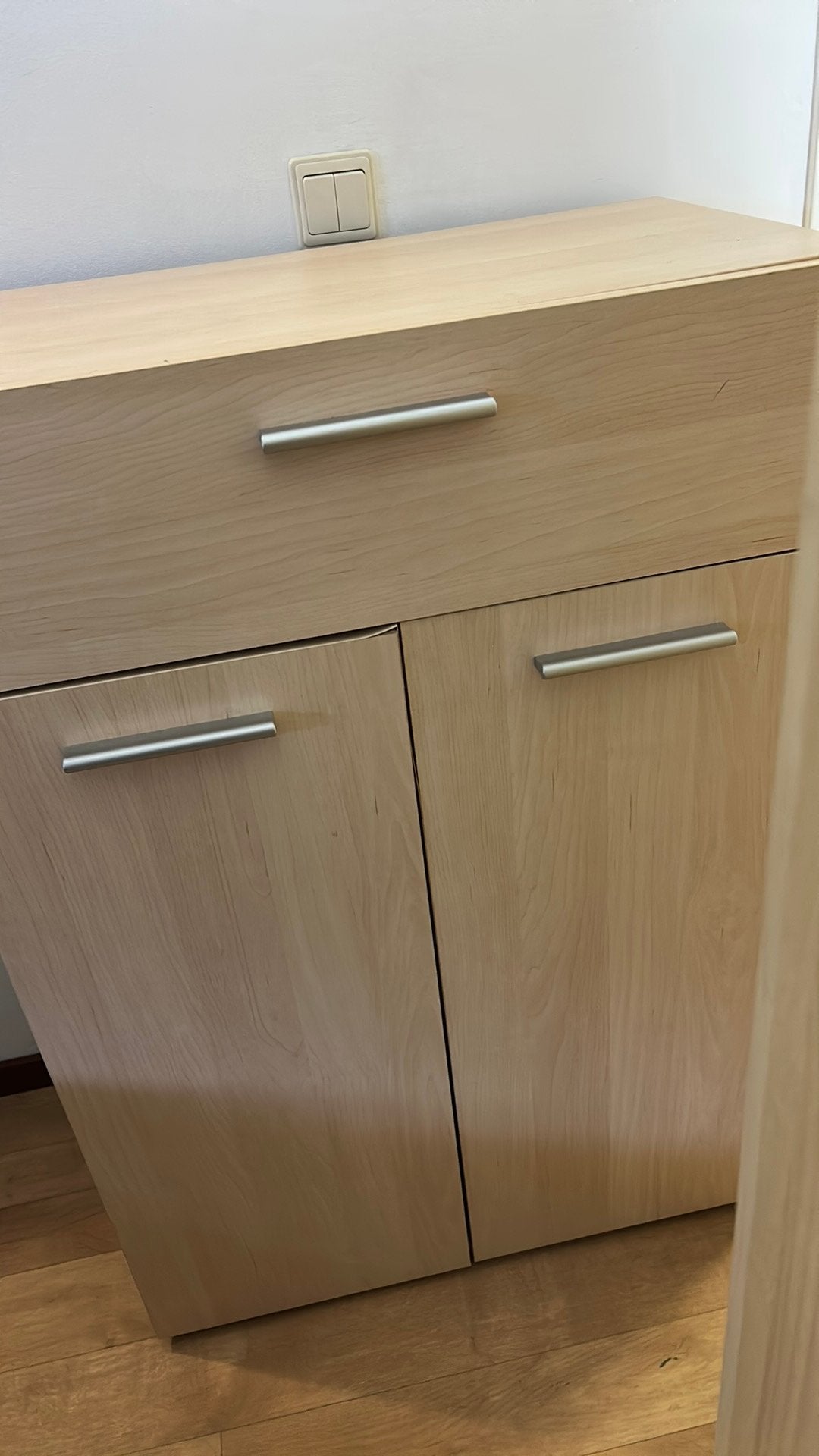 Kasten gratis ophalen lade kast en linnenkast ikea blank, Huis en Inrichting, Slaapkamer | Bedden, Ophalen of Verzenden, Zo goed als nieuw