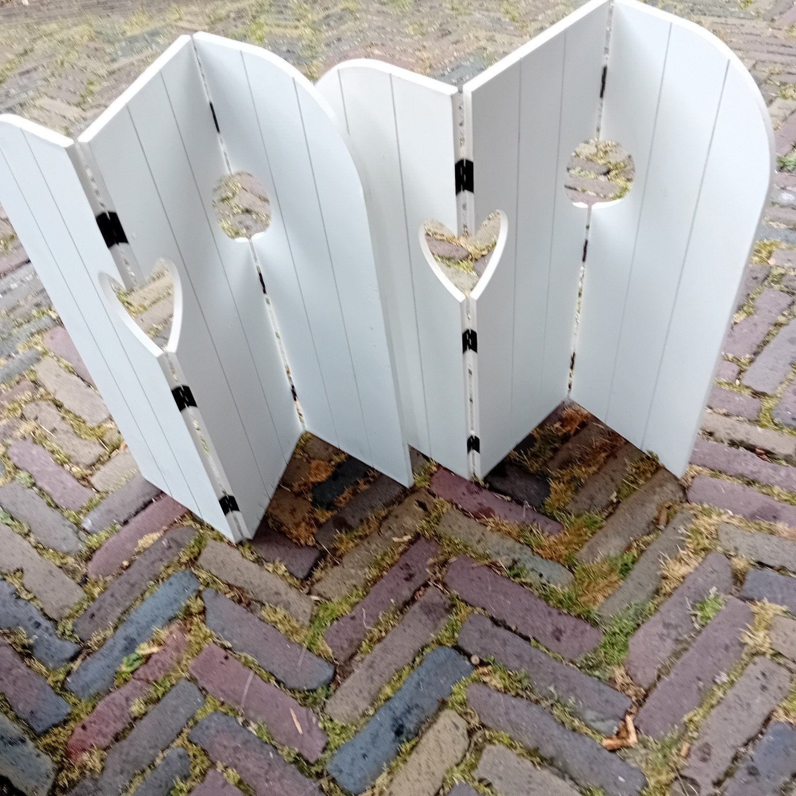 Decoratief wit houten hekje met hartjes, Huis en Inrichting, Woonaccessoires | Kamerschermen, Ophalen of Verzenden, Gebruikt