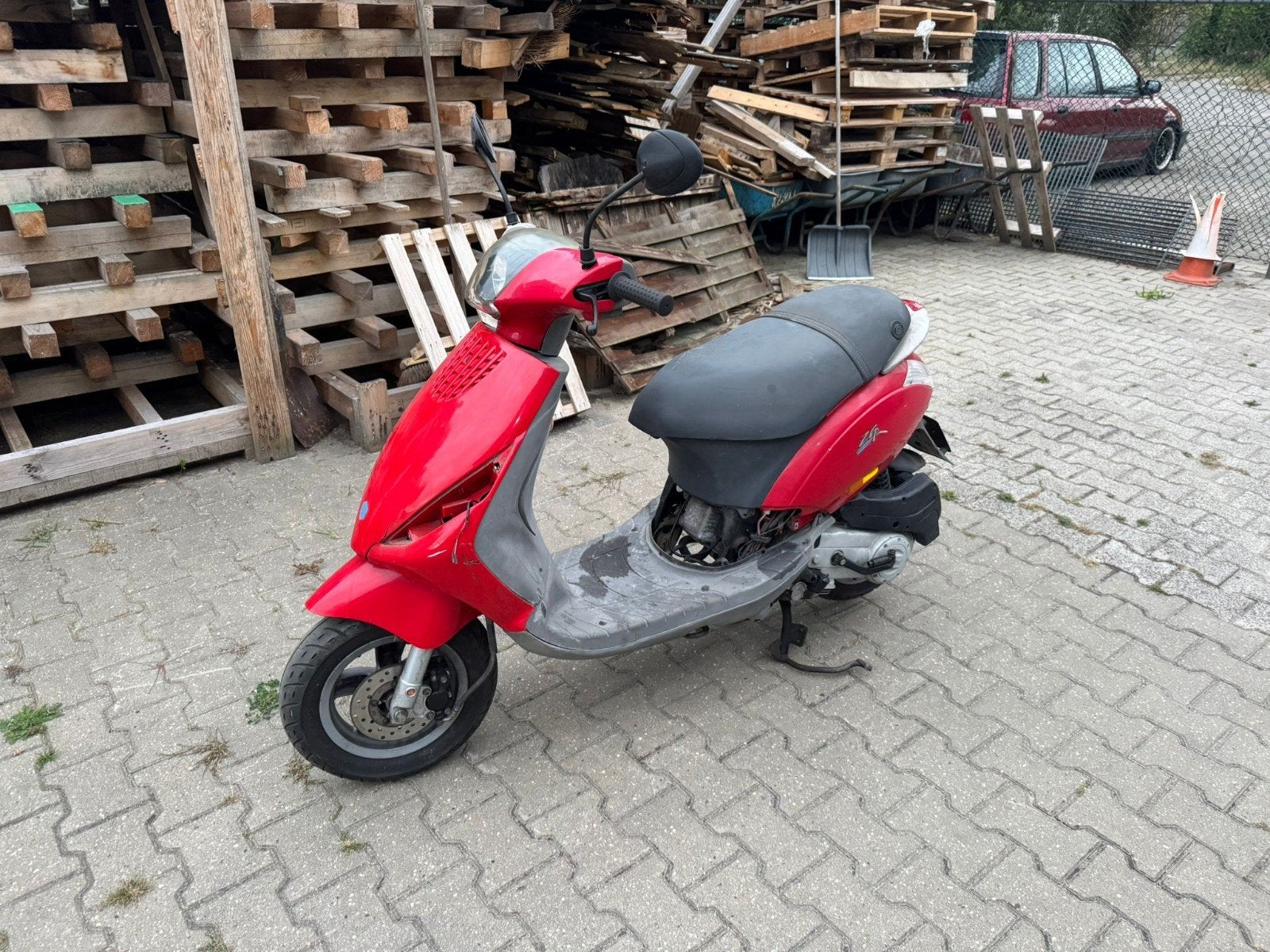 Piaggio Zip 50cc 4-takt - Goede staat, Duitse papieren, Fietsen en Brommers, Ophalen of Verzenden, Benzine, Zip