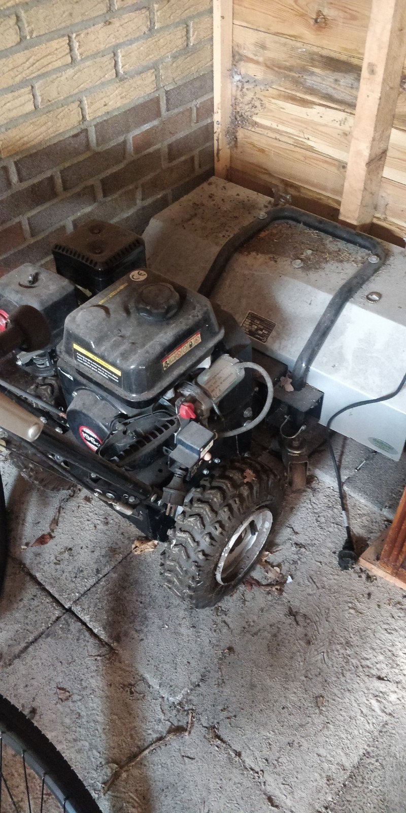 Lumag KM-800 veegmachine nieuwprijs 1200 euromet 196cc motor, Ophalen of Verzenden