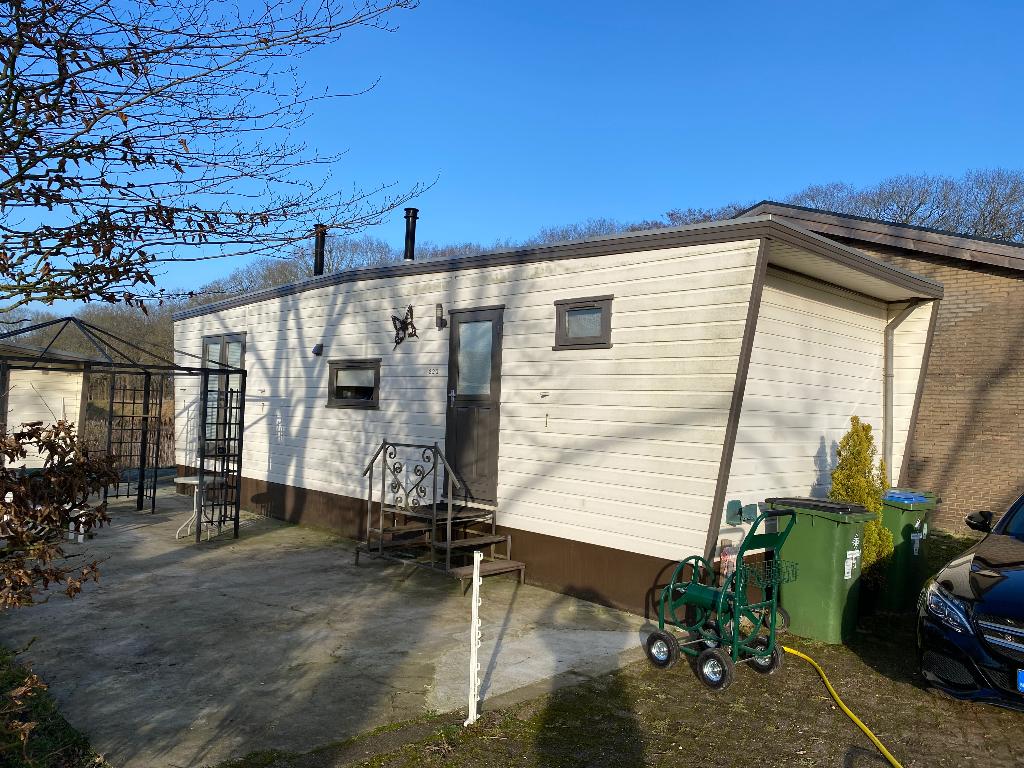 Kunststof Chalet van 11,50m x 3,85m, Daikin Airco en Schuur, Tot en met 4