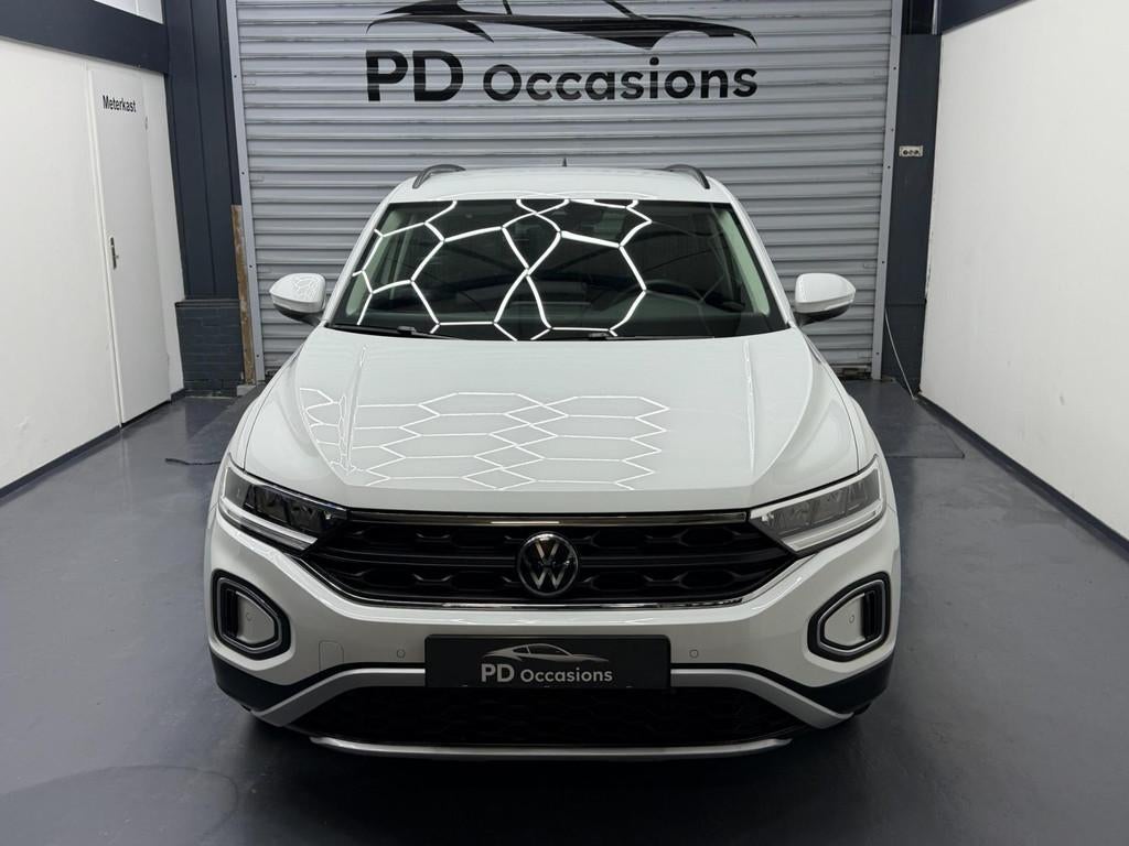 Volkswagen T-Roc 1.0 TSI Life Edition - Stoelverw. - Parkeer, Voorwielaandrijving, Stof, Gebruikt, Zwart