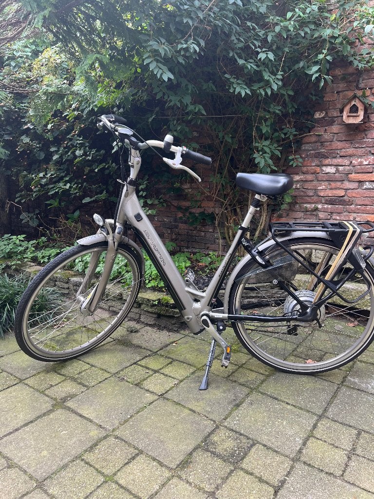 Elektrische fiets, Fietsen en Brommers, Ophalen, Zo goed als nieuw, 30 tot 50 km per accu, Sparta
