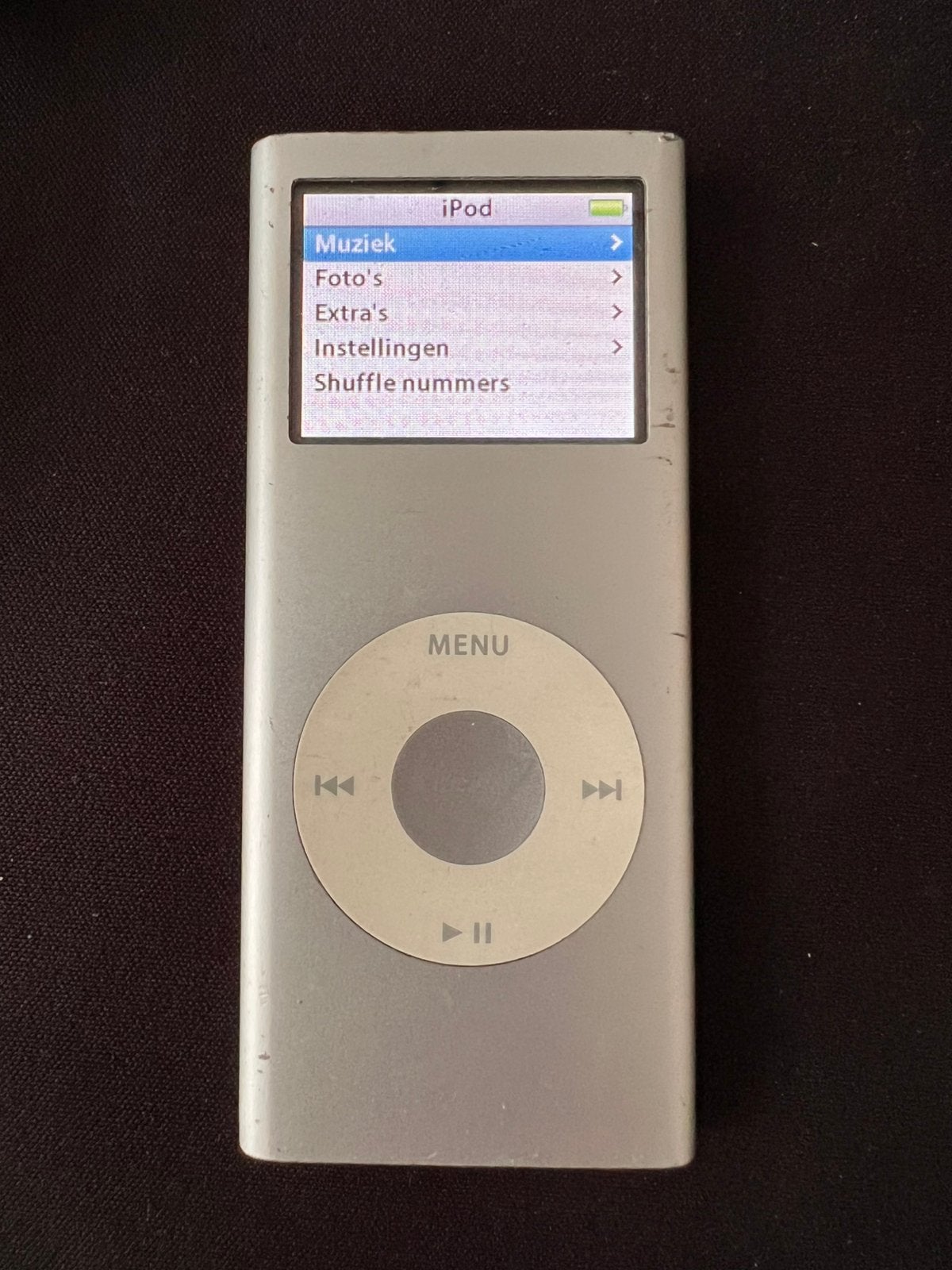 Zilveren Apple iPod Nano 2e Generatie - 2GB A1199 + Kabel, Audio, Tv en Foto, Mp3-spelers | Apple iPod, Ophalen of Verzenden, Zo goed als nieuw
