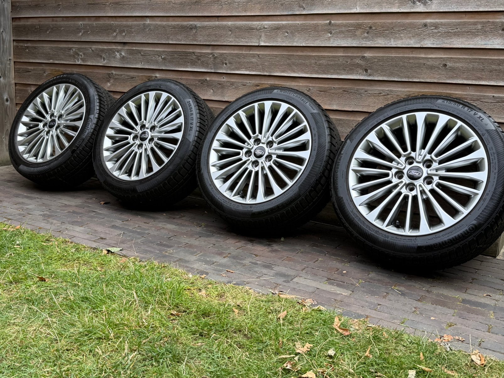 Orig ZGAN Ford Focus MK4 17 inch velgen + winterbanden, Banden en Velgen, 17 inch, Personenwagen, Gebruikt
