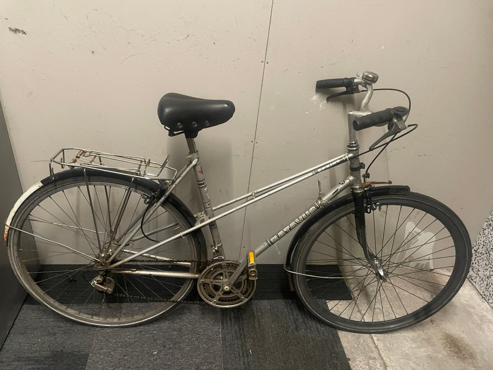Batavus sprint stadsfiets city bike damesfiets 28 inch, Fietsen en Brommers, 55 tot 59 cm, Ophalen of Verzenden