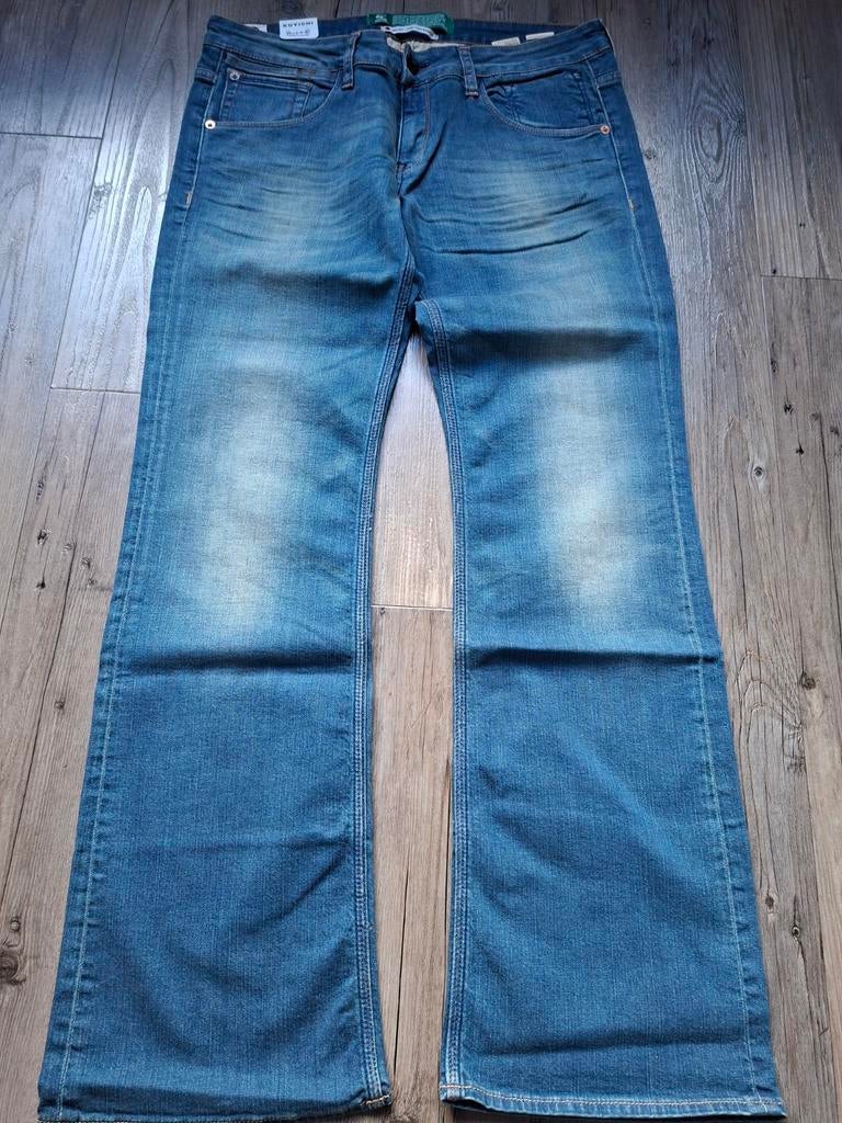 KUYICHI Wendy bootcut jeans W33 L32, Kleding | Dames, Spijkerbroeken en Jeans, Blauw, KUYICHI, Nieuw, Ophalen of Verzenden