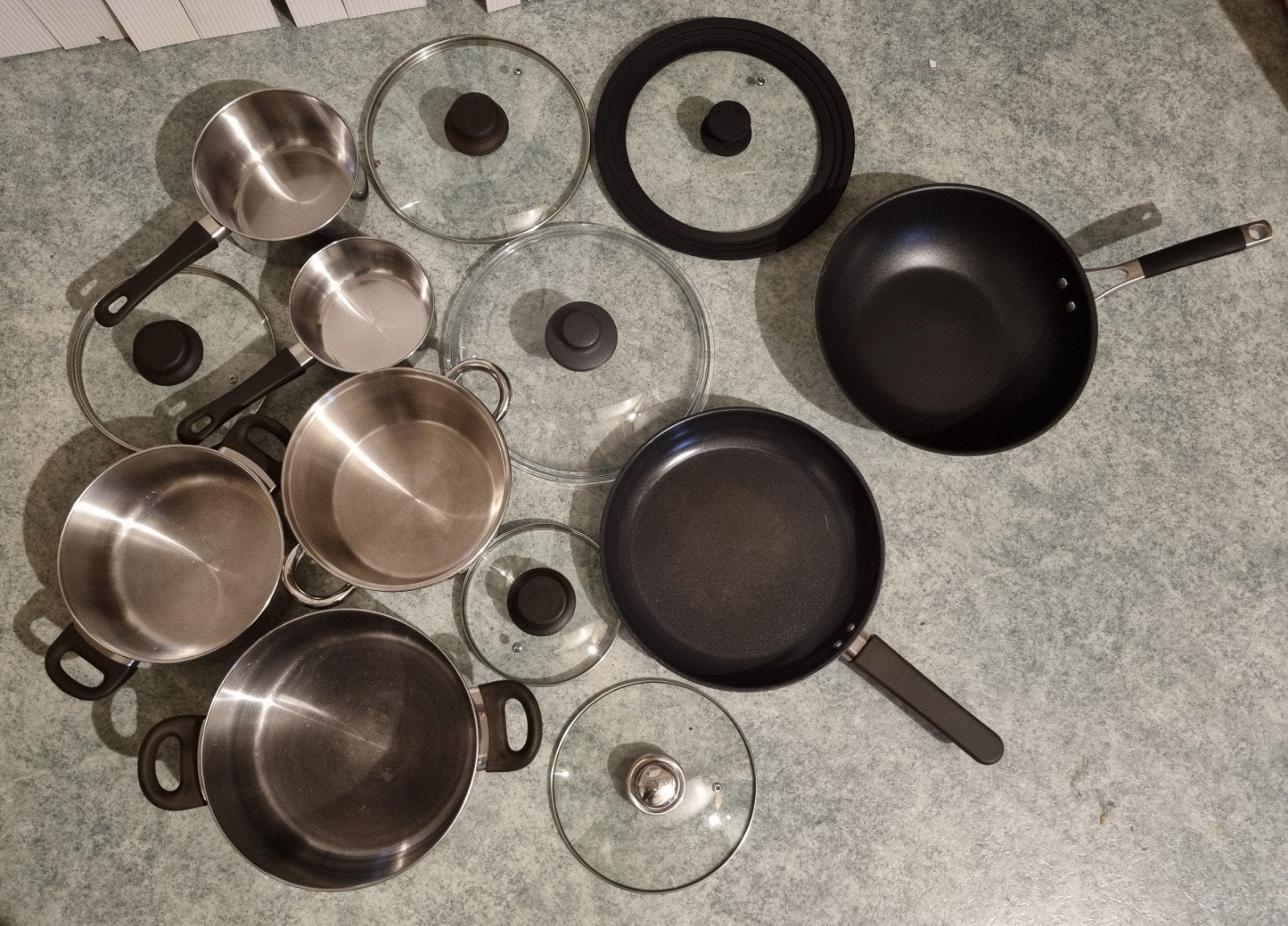 Grote pannenset met diverse merken en types, Ophalen, Koekenpan, Gebruikt, Geschikt voor inductie