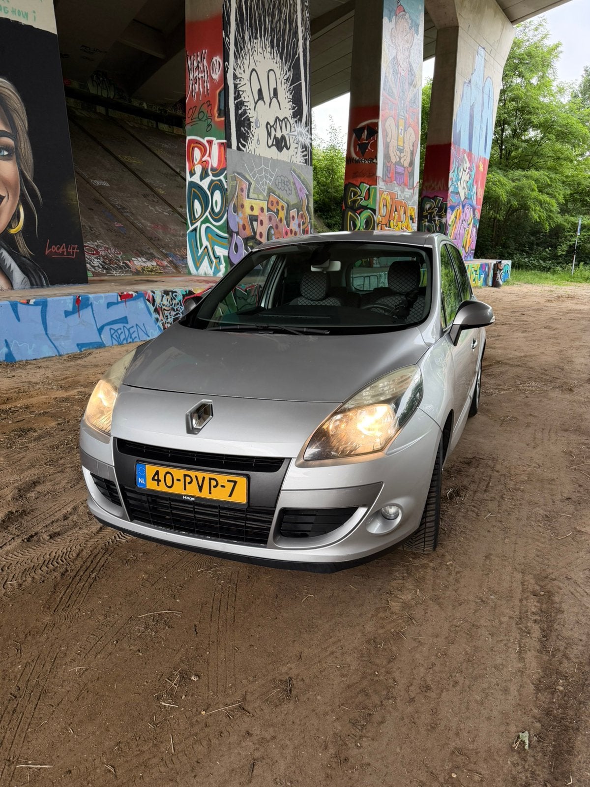 Renault Scénic 1.4 TCE 96KW 2011 Grijs, Auto's, Renault, Particulier, Scénic, ABS, Airbags, Airconditioning, Bluetooth, Boordcomputer