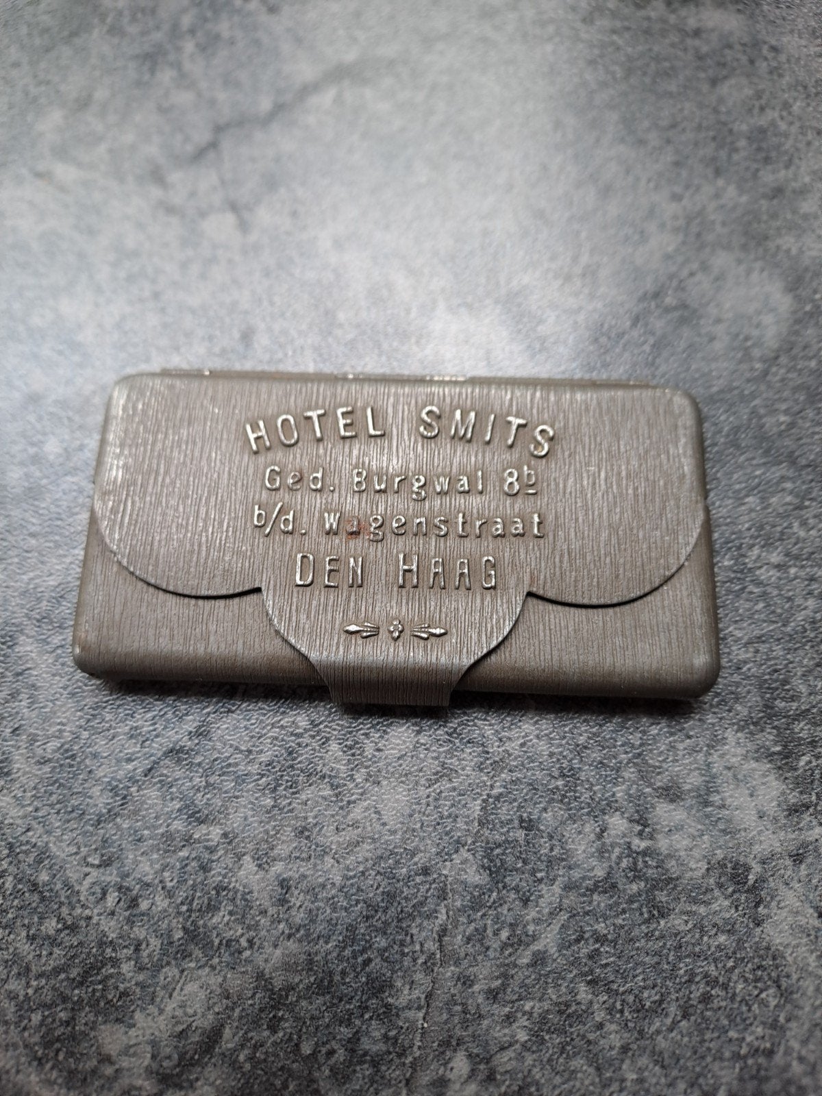 Antiek postzegeldoosje van Hotel smits  den haag, Ophalen of Verzenden, Overige typen