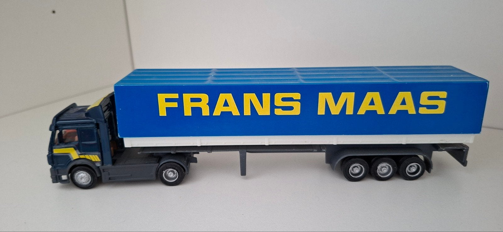 Modelvrachtwagen Frans Maas met trailer, Overige merken, Gebruikt, 1:32 tot 1:50, Ophalen of Verzenden