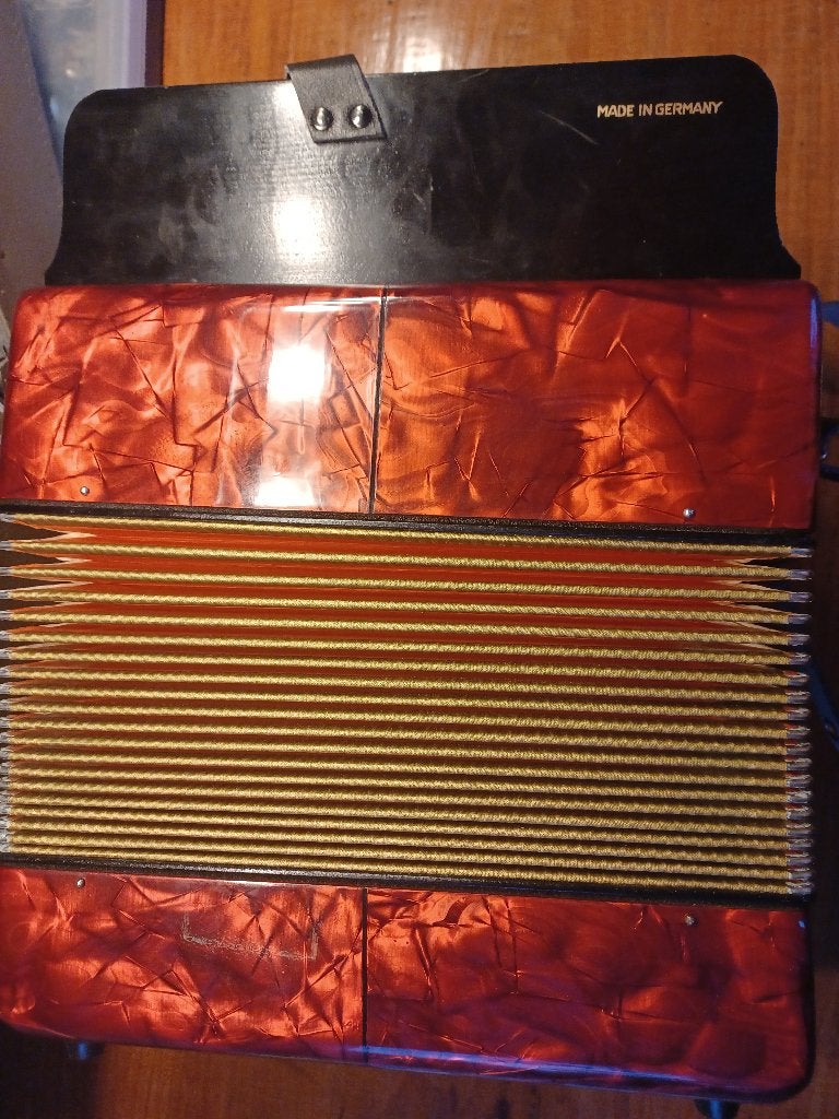 Hohner corsa accordeon in koffer., Muziek en Instrumenten, Accordeons, Ophalen, Gebruikt, Overige formaten, Met koffer