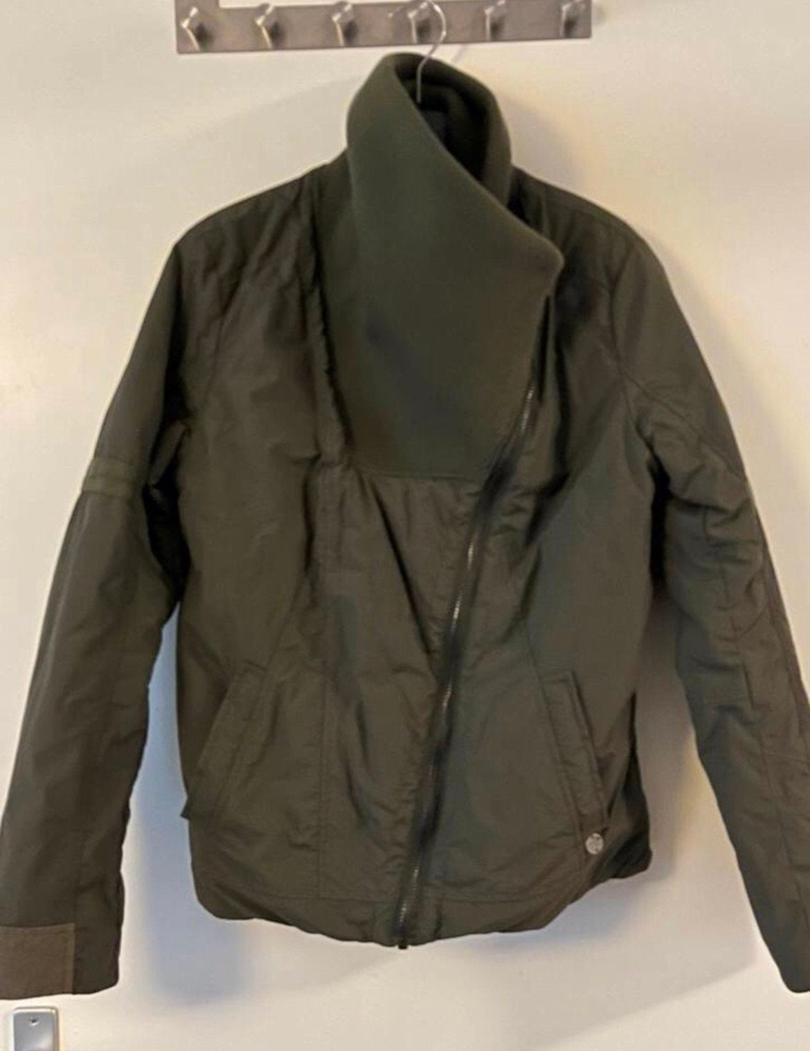 Kort groen winterjack maat XL, Ophalen of Verzenden, Zo goed als nieuw, Maat 46/48 (XL) of groter, Zwart