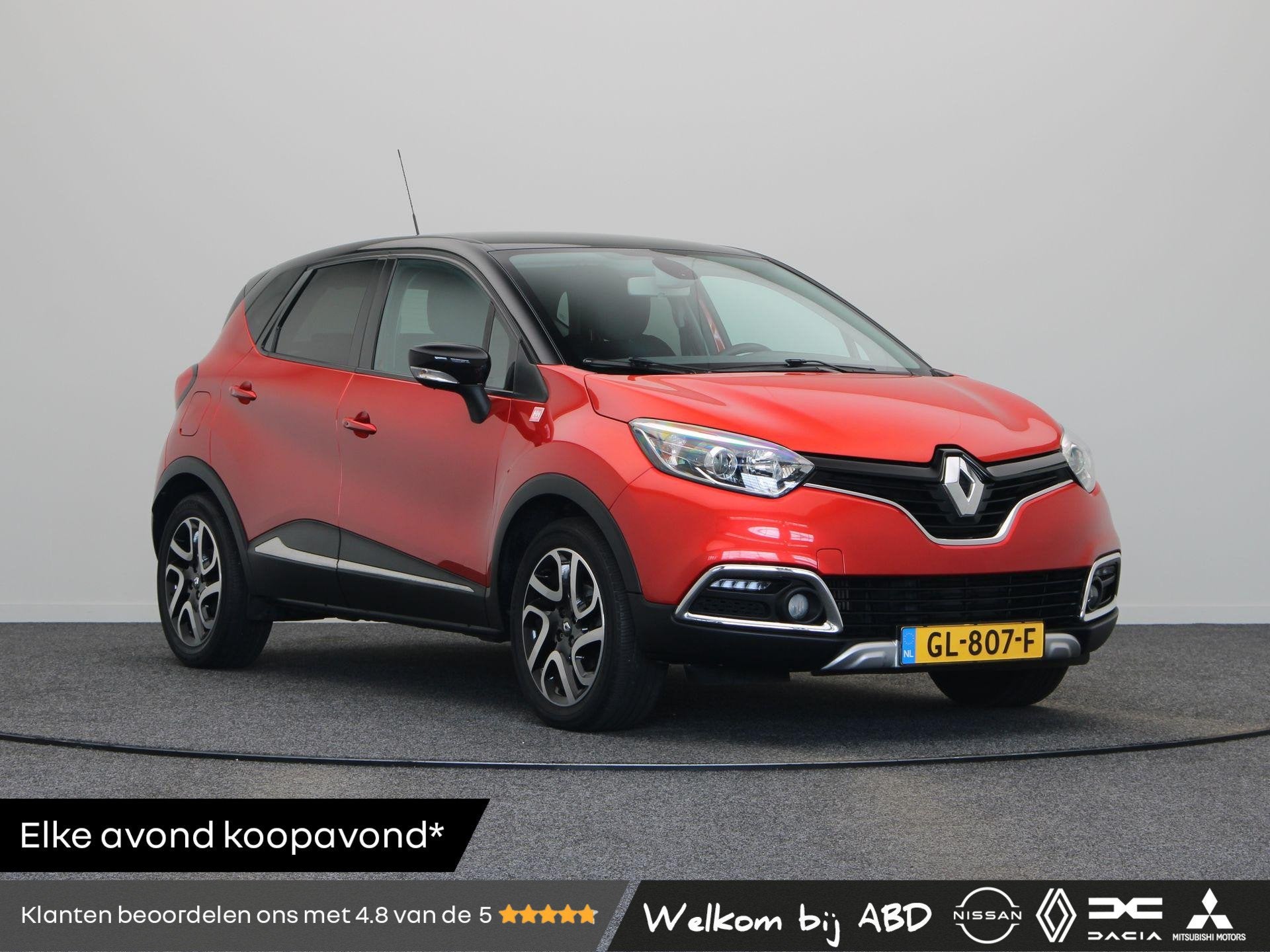 Renault Captur TCe 90pk Helly Hansen | Trekhaak | Navigatie, Auto's, Voorwielaandrijving, Stof, Gebruikt, 49 €/maand