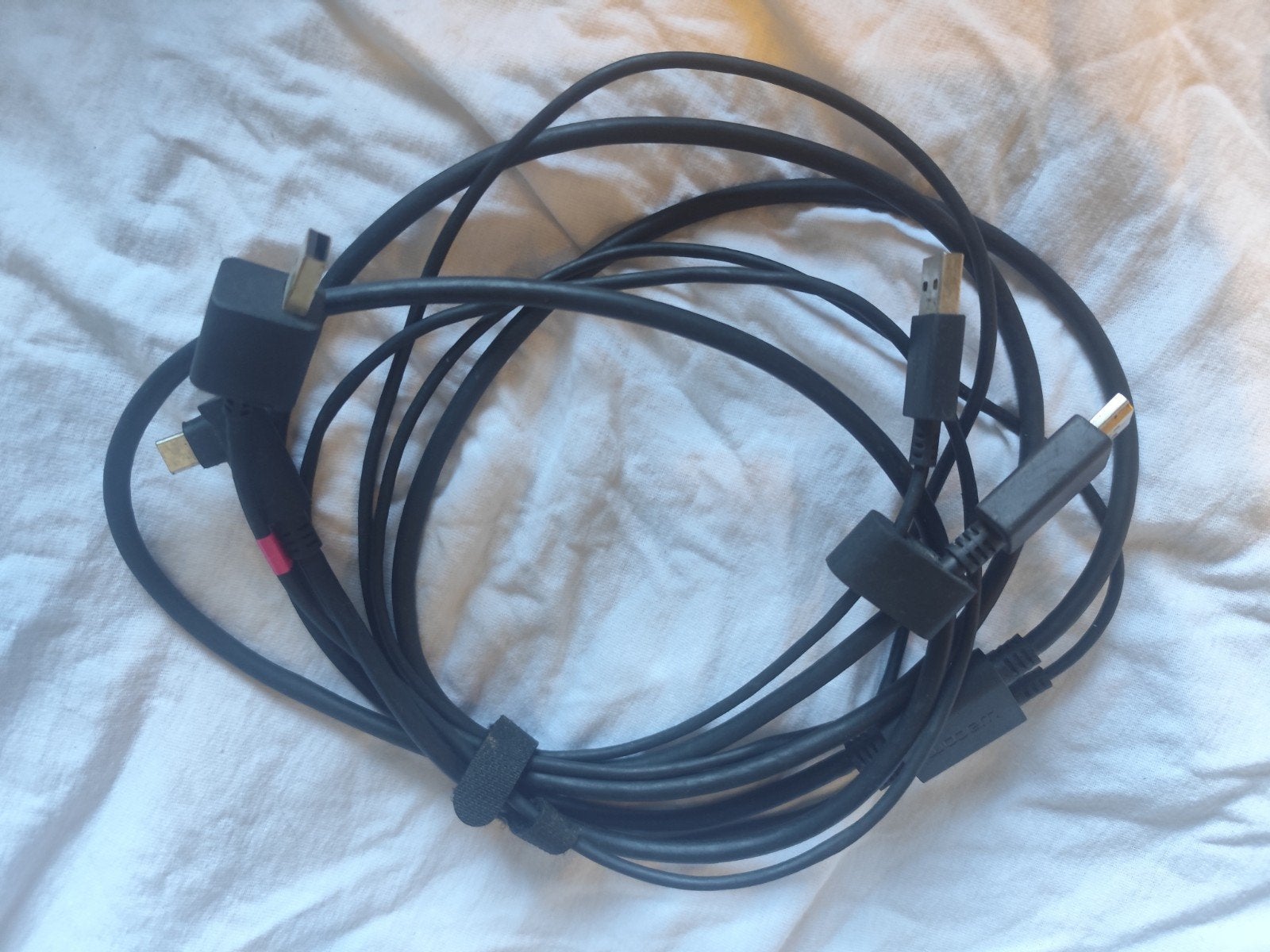 Wacom One - X-Shape kabel voor DTC133
X-Shape Cable For Dtc1, Ophalen of Verzenden, Gebruikt