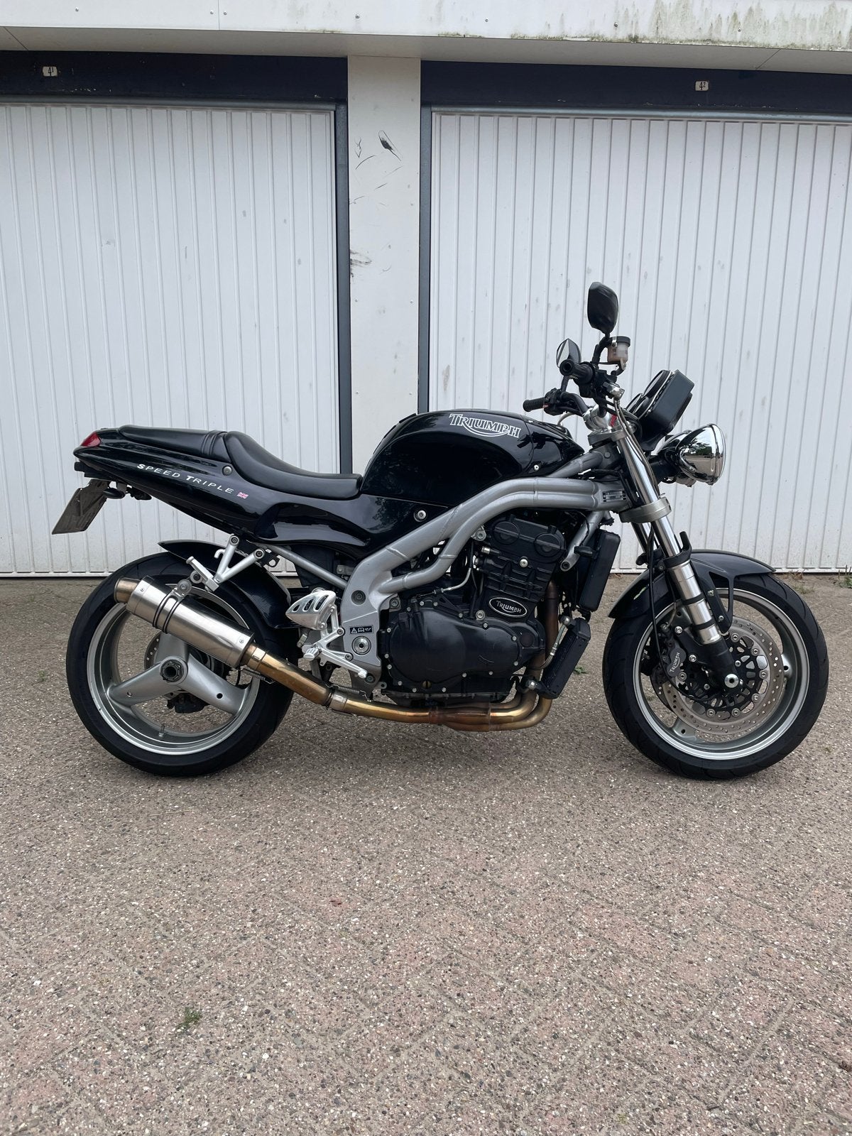 Triumph Speed Triple 955i (2001) - Krachtig en Custom, Motoren, Sportuitlaat, Gebruikt, 3 cilinders, Particulier