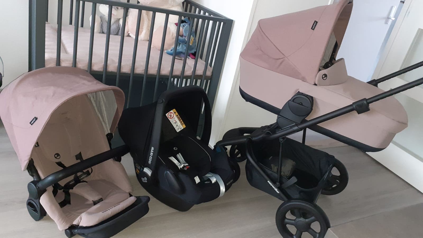 Easywalker harvey 2 kinderwagen Roze, Kinderen en Baby's, Kinderwagens en Combinaties, Zo goed als nieuw, Verstelbare duwstang