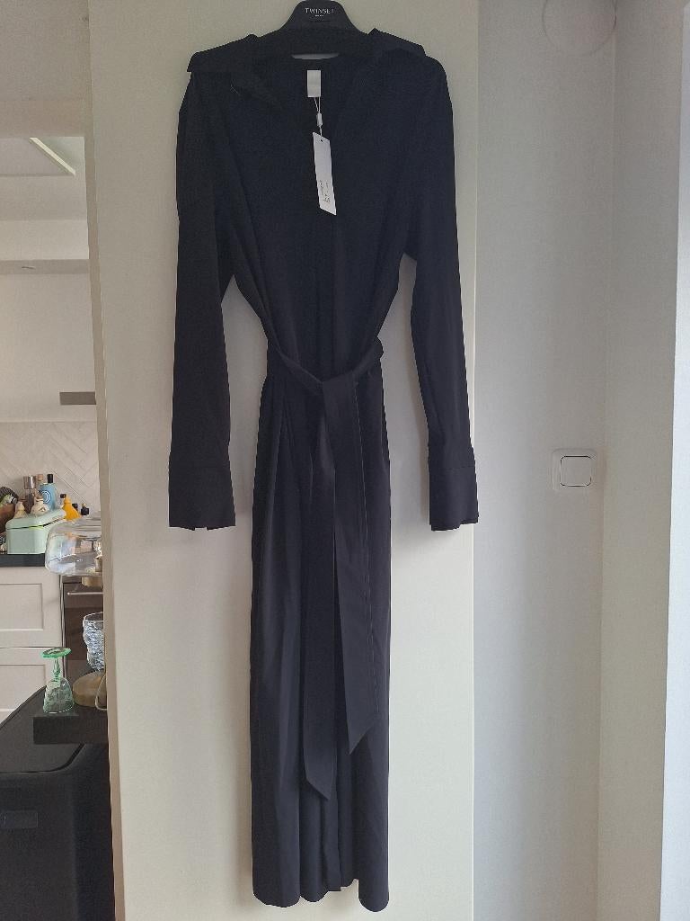 NIEUW! met kaartjes jurk Japan tky maat L, Zwart, Ophalen of Verzenden, Zo goed als nieuw, Onder de knie