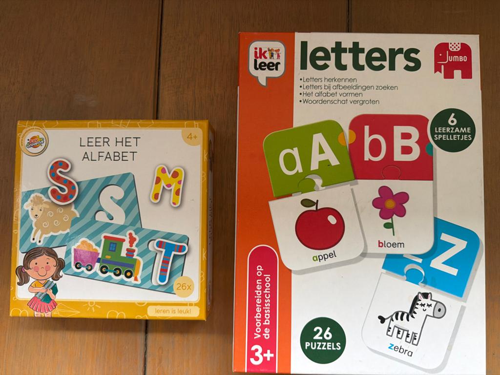 Alfabet puzzels en letters leren - Jumbo & Toy Universe, Ophalen of Verzenden, Zo goed als nieuw, Puzzelen