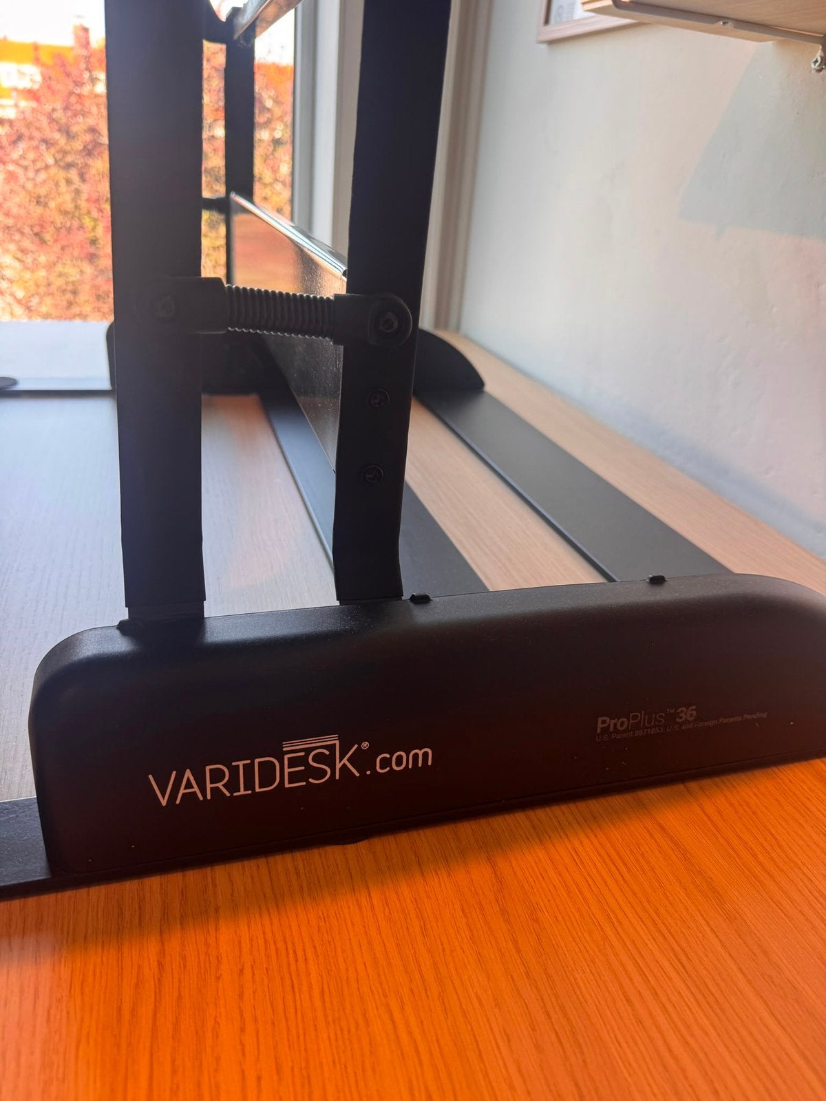 Foto 7 van Standing desk/Bureau attachment. VariDesk ProPlus 36.