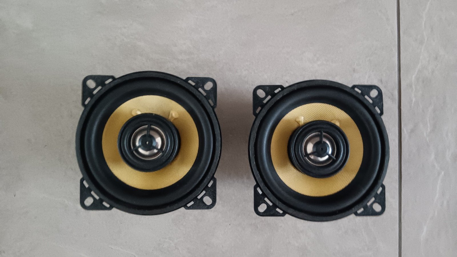 audiosystem 2 way coaxial speakers 10 cm, Auto diversen, Autospeakers, Ophalen