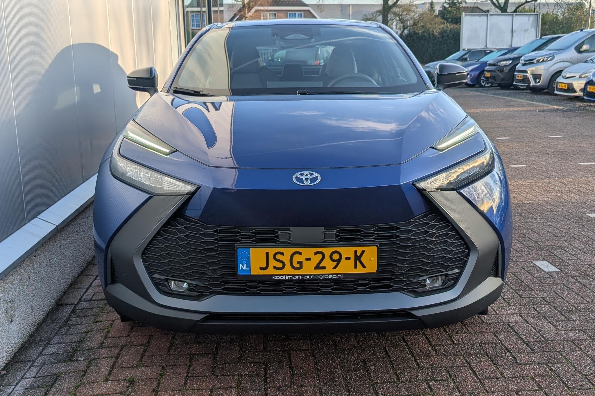 Toyota C-HR 2.0 Plug-in Hybrid 220 Active / Camera / Stoel e, Auto's, Dealer onderhouden, 4 cilinders, Blauw, Plug-in hybride