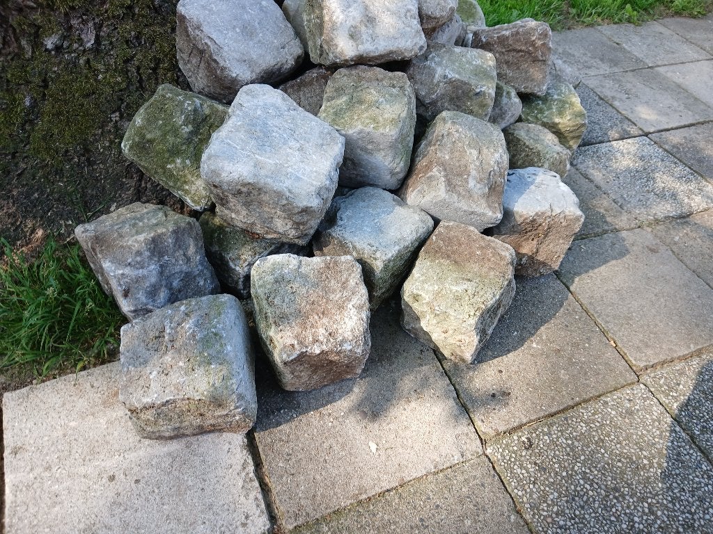 Kasseien/ kinderkoppen, Tuin en Terras, Ophalen, Gebruikt, Graniet, Kei