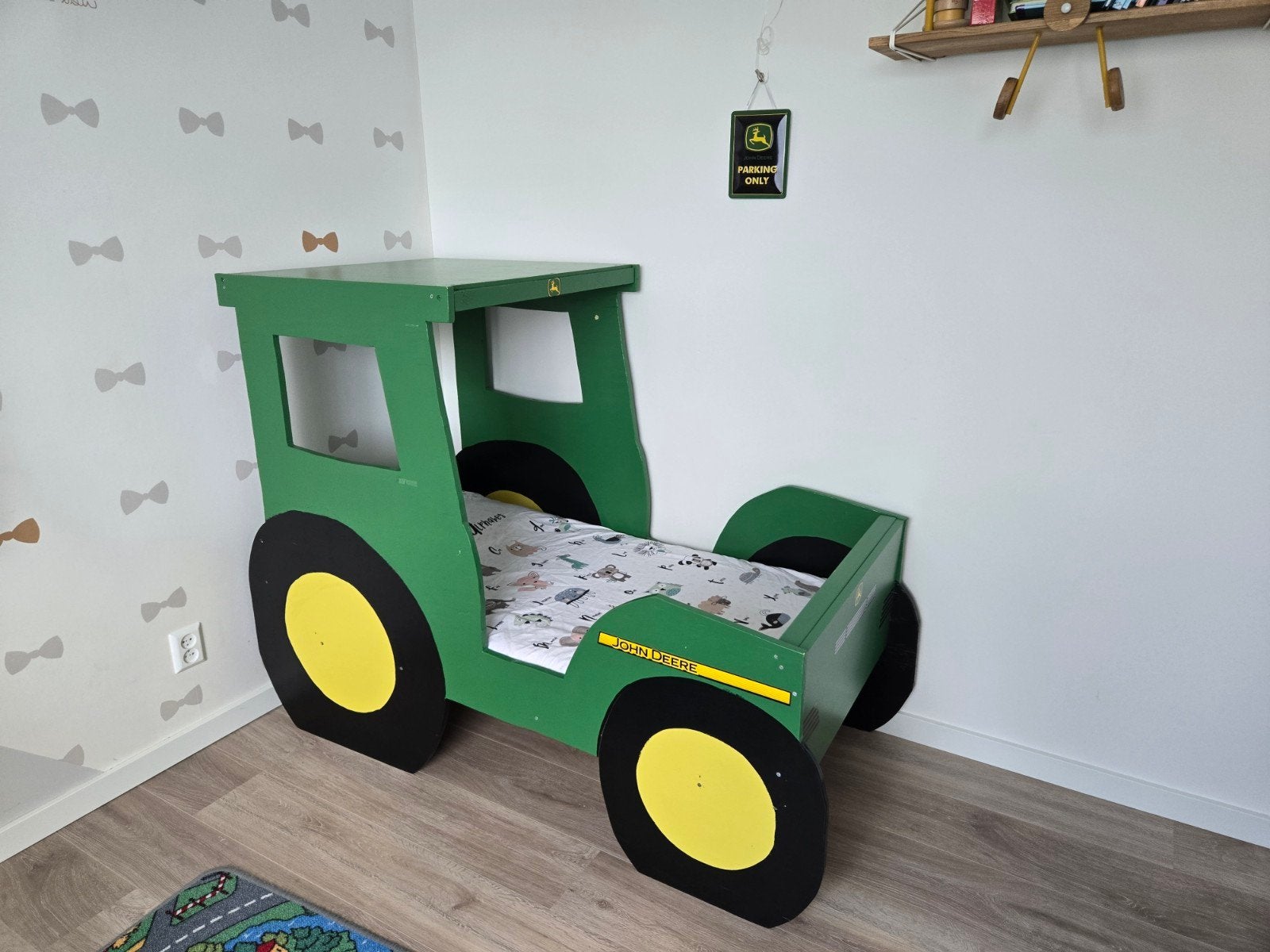Uniek John Deere kinderbed - Tractor thema, Lattenbodem, Gebruikt, 70 tot 85 cm, Ophalen of Verzenden
