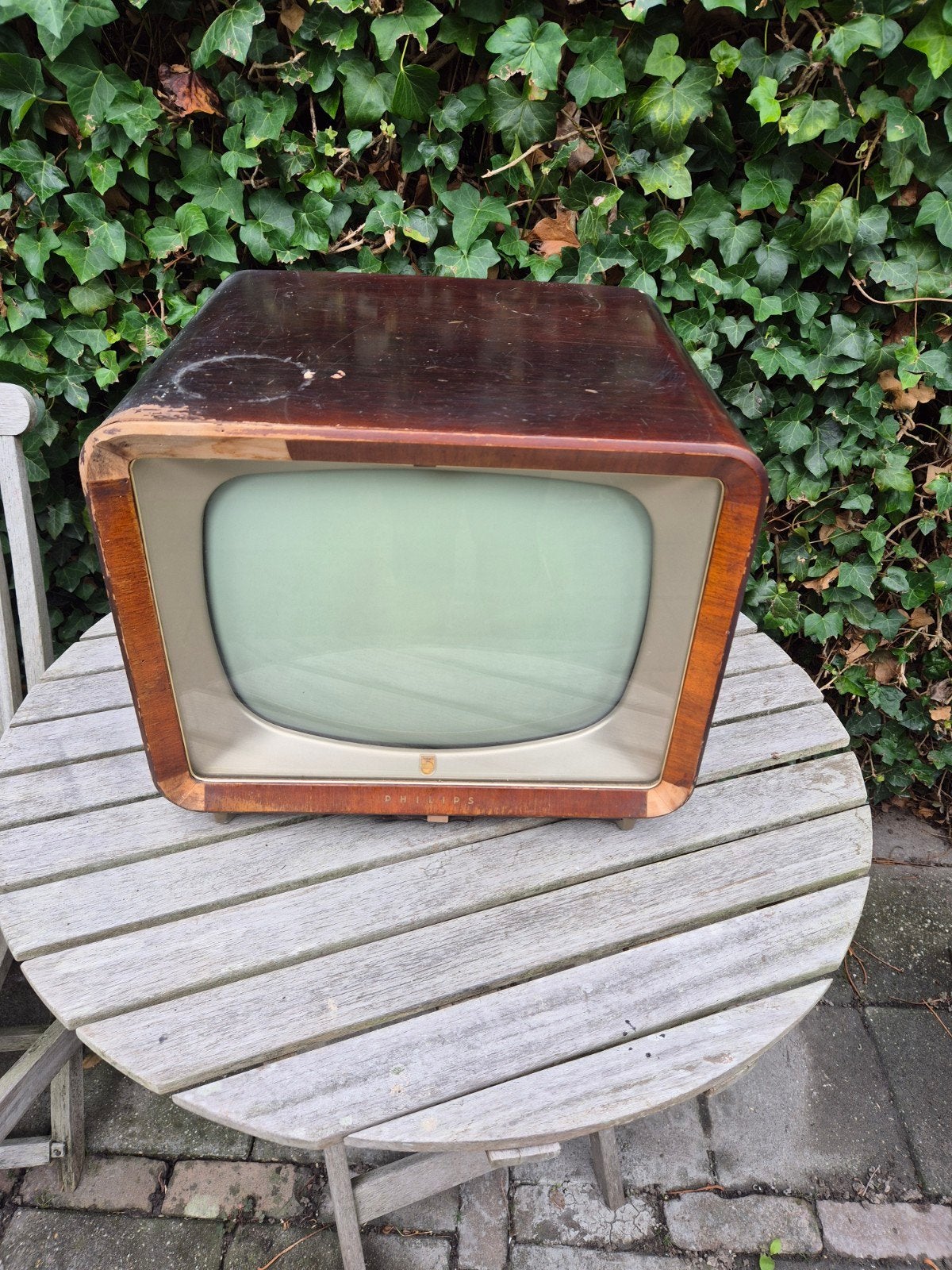 gratis oude tv, Ophalen