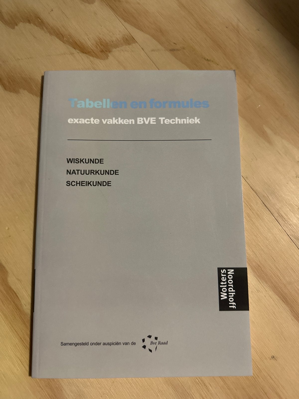 Tabellen en formules exacte vakken BVE Techniek, Ophalen of Verzenden, Beta, Zo goed als nieuw, MBO