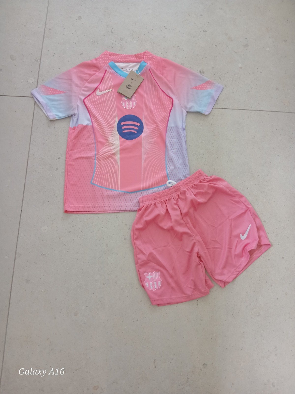 Roze voetbalsetje voor kinderen - maten 128/134, Kinderen en Baby's, Kinderkleding | Maat 134, Jongen of Meisje, Nieuw, Ophalen of Verzenden