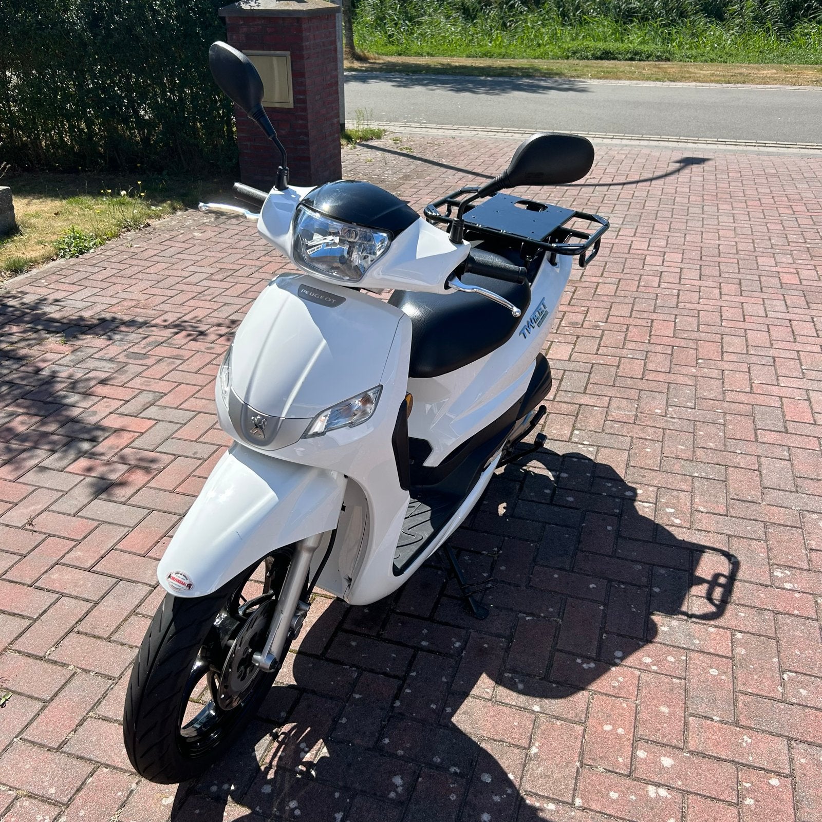 Peugeot Tweet 2019 - Lage kilometerstand, wit/zwart, Ophalen, Gebruikt, Overige modellen, Maximaal 45 km/u