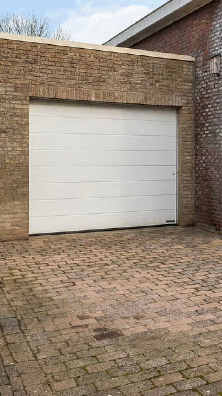 Hormann sectionaal garagedeur met Promatic 3 aandrijving, Ophalen, Gebruikt, Garagedeur, 120 cm of meer