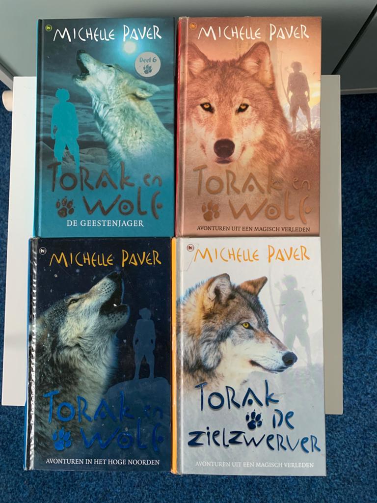 4 boeken van Michelle Paver over Torak en Wolf, Ophalen of Verzenden, Gelezen, Michelle Paver