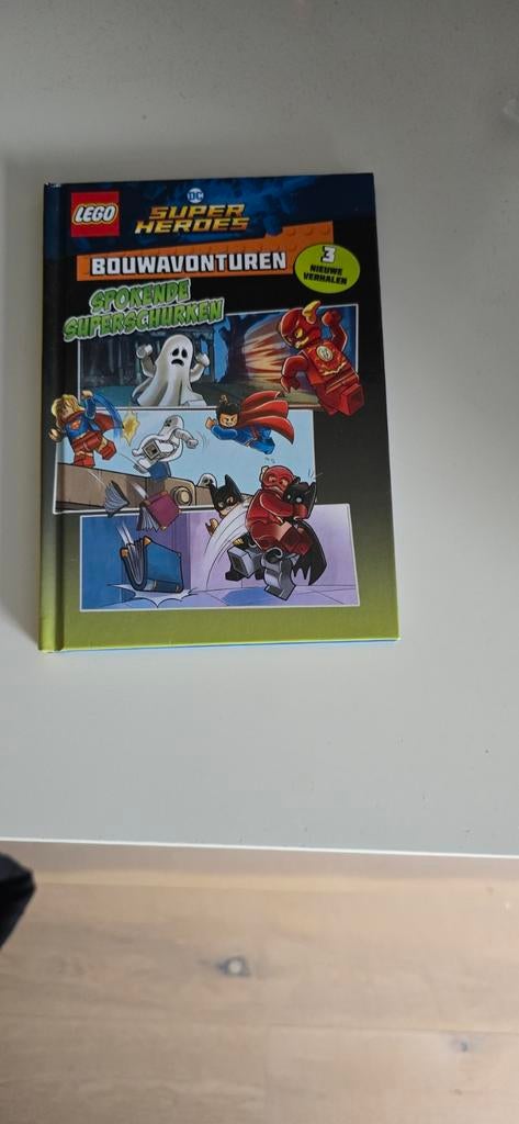 LEGO Super Heroes Bouwavonturen: Spokende Superschurken, Ophalen of Verzenden, Zo goed als nieuw, LEGO, Fictie algemeen