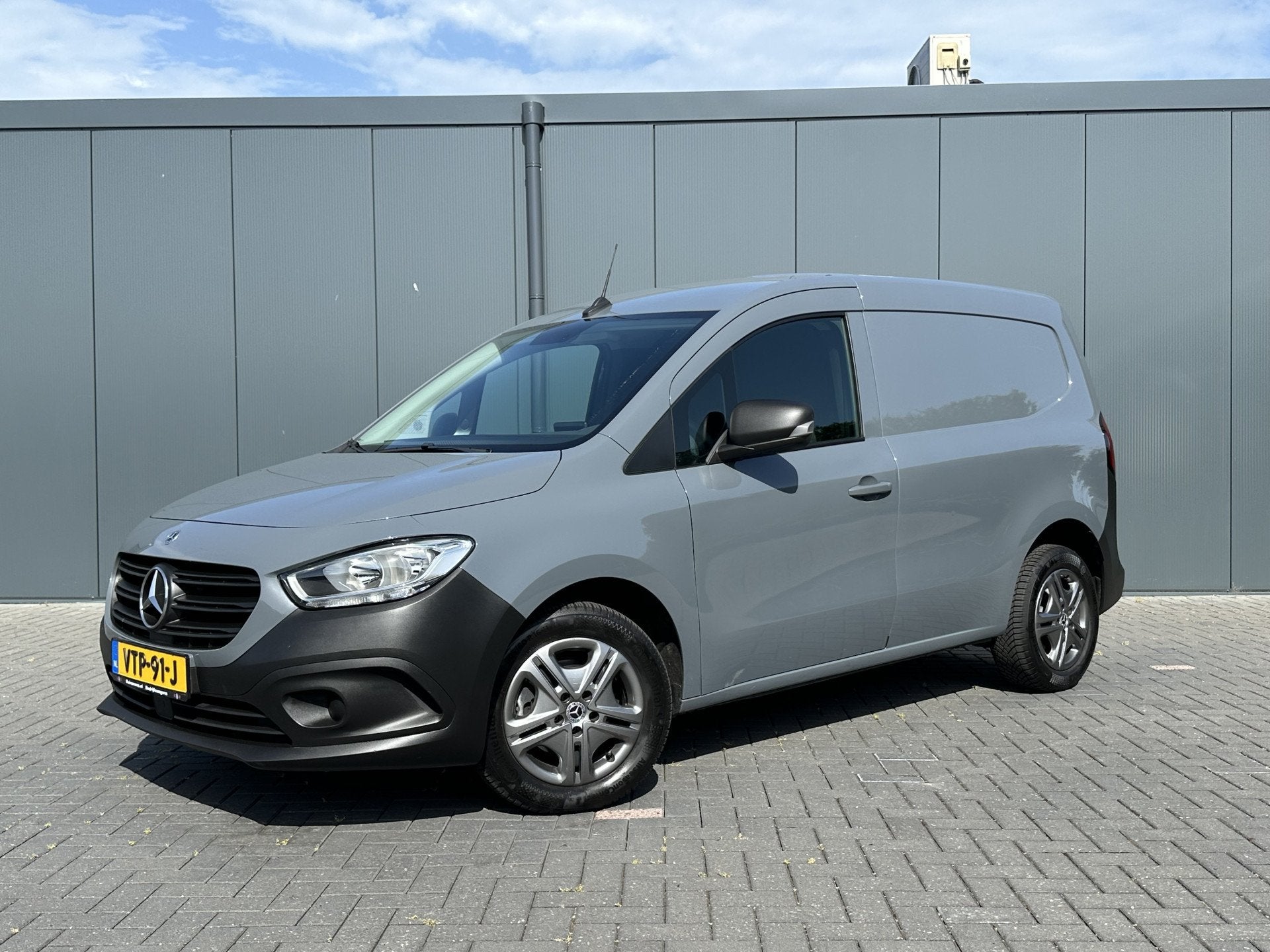 Mercedes-Benz Citan 110 CDI AUTOMAAT / L1H1 / 1e EIG / CAMER, Auto's, Bestelauto's, Gebruikt, Euro 6, 4 cilinders, Bedrijf