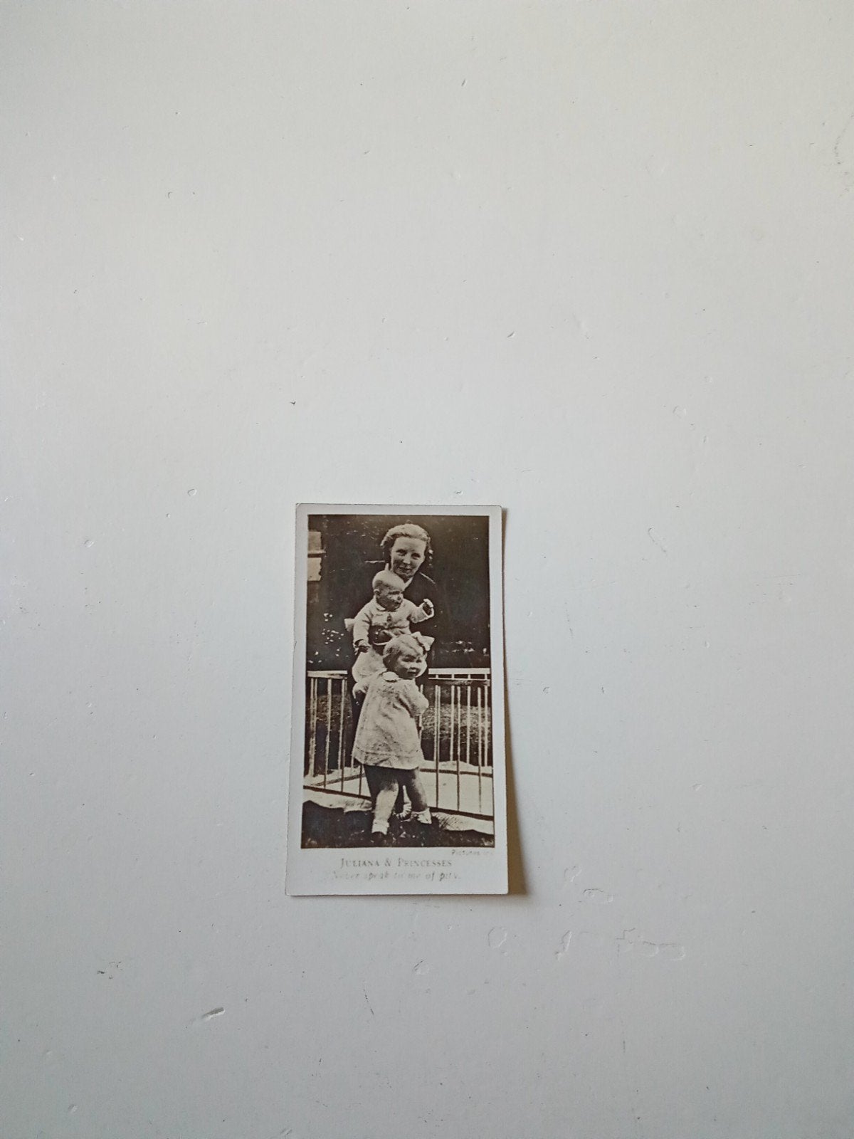 Oude foto Juliana & Prinsessen (ca. 1940-1960), Ophalen, Gebruikt, Foto, 1940 tot 1960