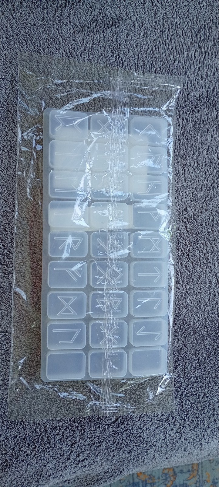 Nieuwe mal voor het maken van Runenstenen set., Ophalen of Verzenden, Nieuw