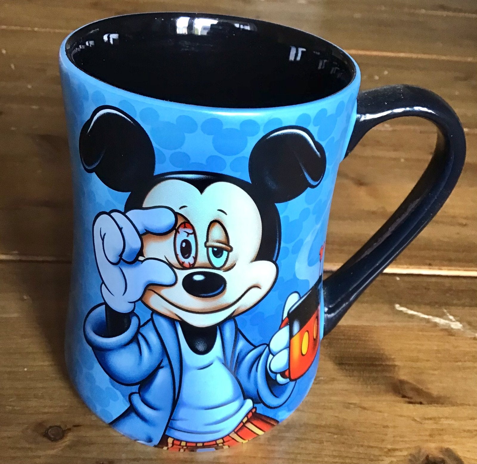 DISNEY PARKS: MICKEY MOUSE - SOME MORNINGS ARE ROUGH MOK, Ophalen of Verzenden, Mickey Mouse, Zo goed als nieuw, Servies