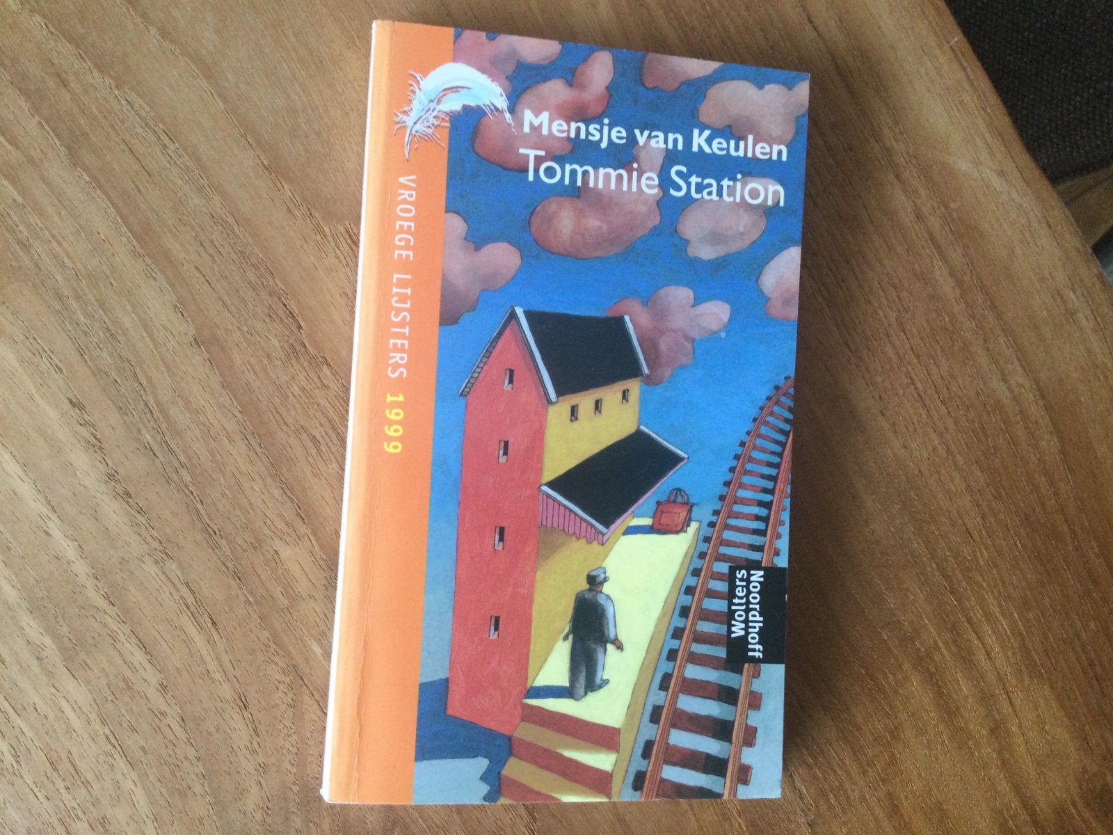 Mensje van Keulen, Tommie Station, Ophalen of Verzenden, Zo goed als nieuw, Mensje van, Fictie