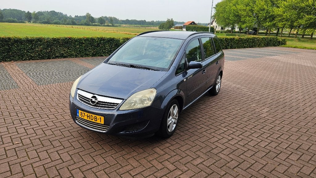 Opel Zafira 1.8 2008 Grijs, Voorwielaandrijving, 4 cilinders, Grijs, Particulier