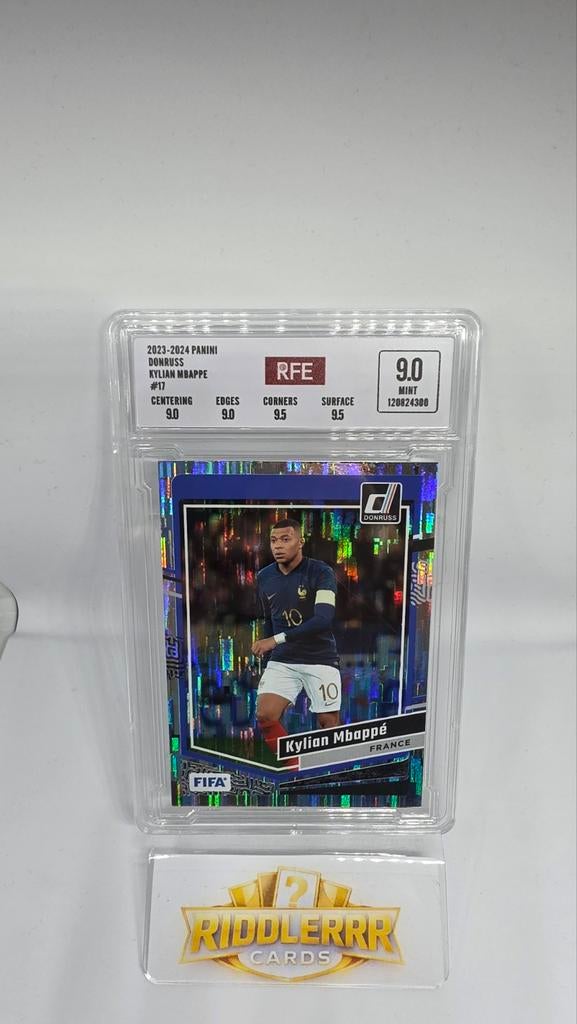 Kylian Mbappé Panini Donruss FIFA 2023-2024 RFE 9.0 Graded, Ophalen of Verzenden, Nieuw, Buitenlandse clubs, Poster, Plaatje of Sticker