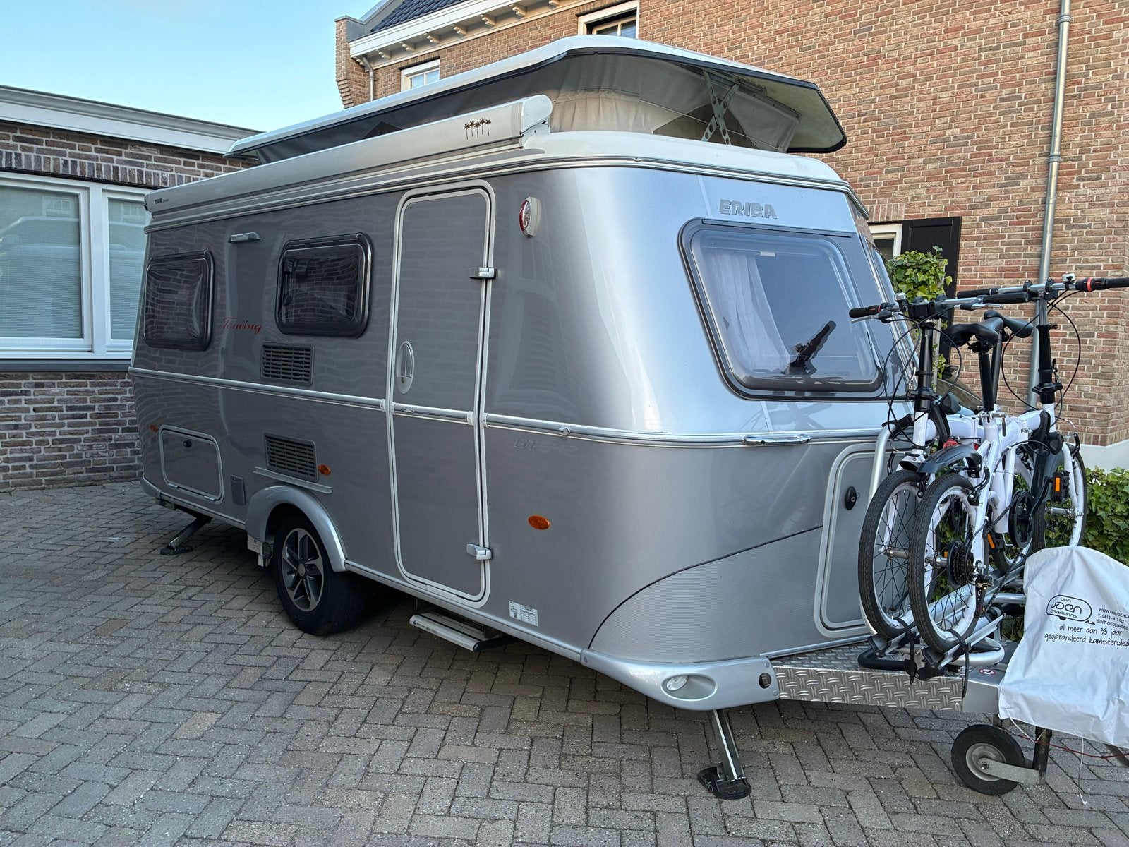 Eriba Touring GT 542 incl 2 vouwfietsen, Vast bed, Luifel, Treinzit, Tot en met 3